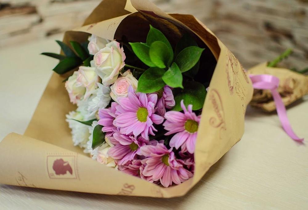 Букет цветов из: Розы и Хризантемы в Пседахе