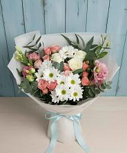 Букет цветов из:  Розы, Лизиантусы и Хризантемы в Пседахе