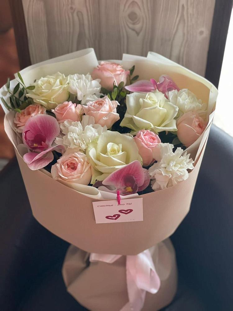 Букет цветов из: Орхидеи, Розы и Гвоздики в Пседахе