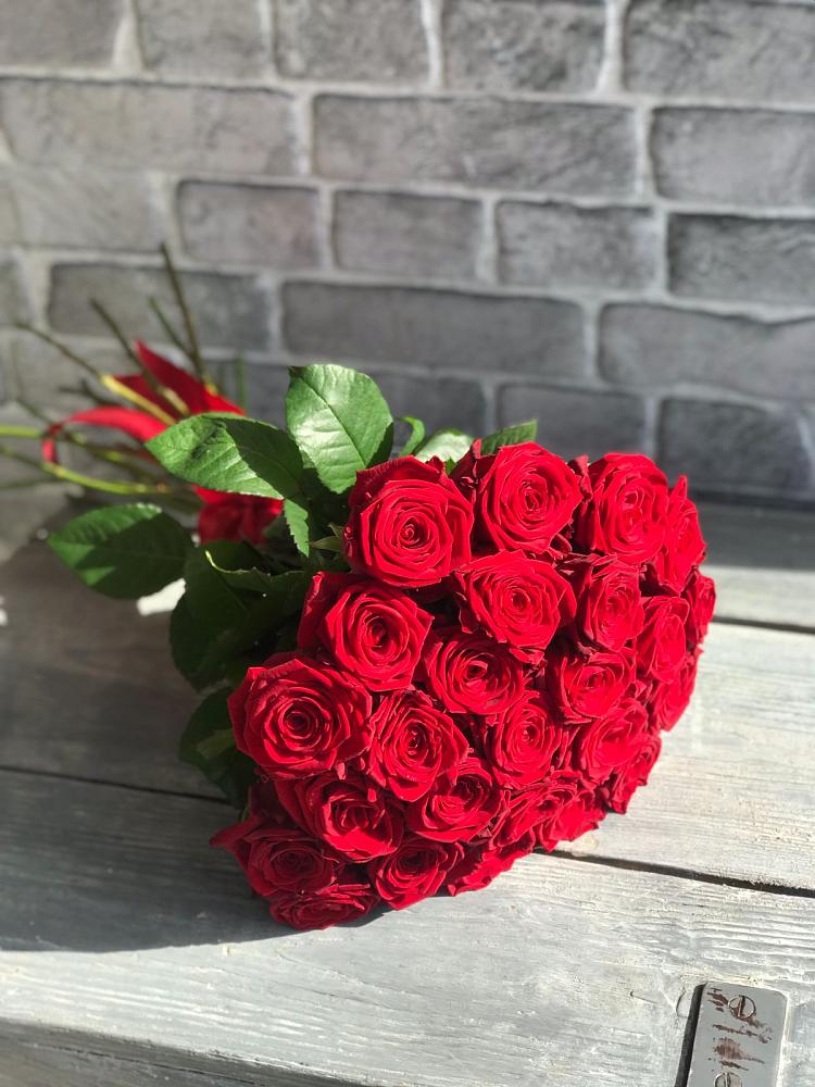 Букет Красные розы Фридом в Пседахе