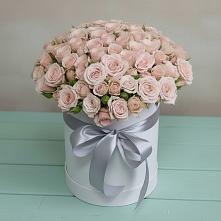 Цветочная композиция из Розы в шляпной коробке в Пседахе