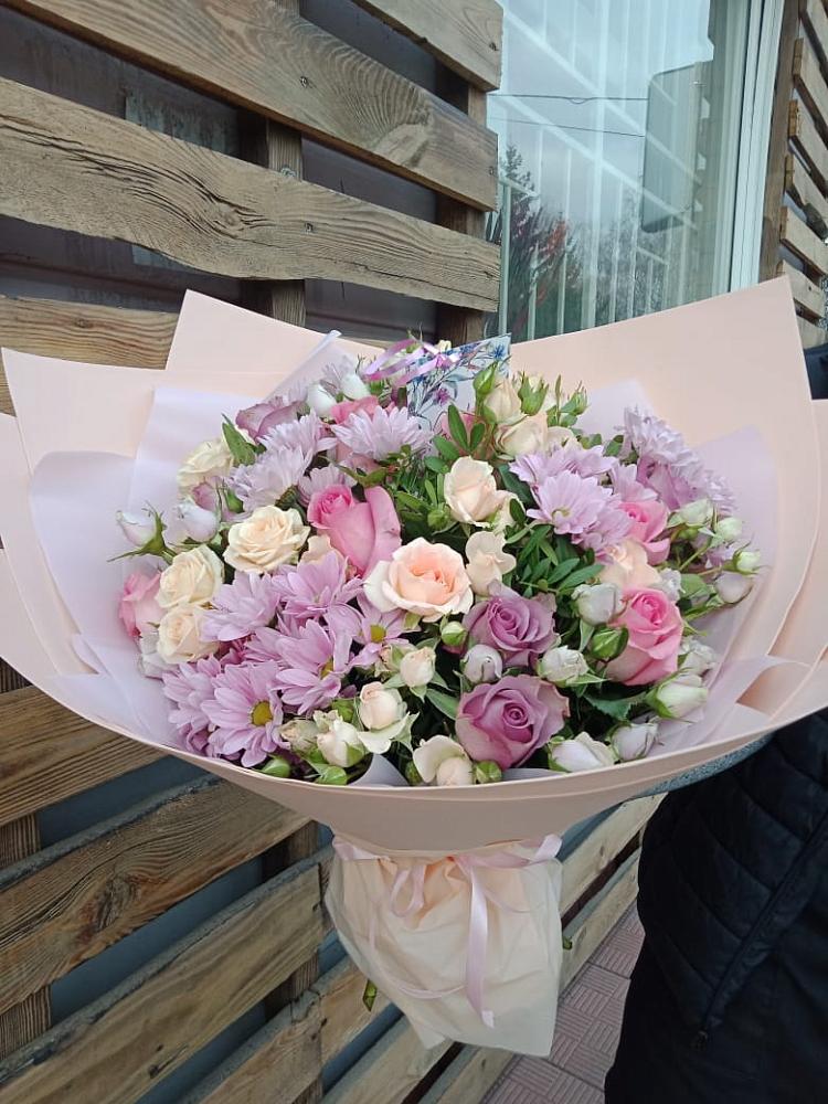 Букет цветов из: Розы и Хризантемы в Пседахе