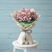 Букет цветов из:  Орхидеи и Розы в Пседахе