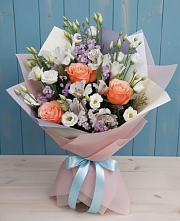 Букет цветов из:  Лизиантусы, Розы, Альстромерии и Гипсофила в Пседахе