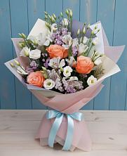 Букет цветов из:  Лизиантусы, Розы, Альстромерии и Гипсофила в Пседахе