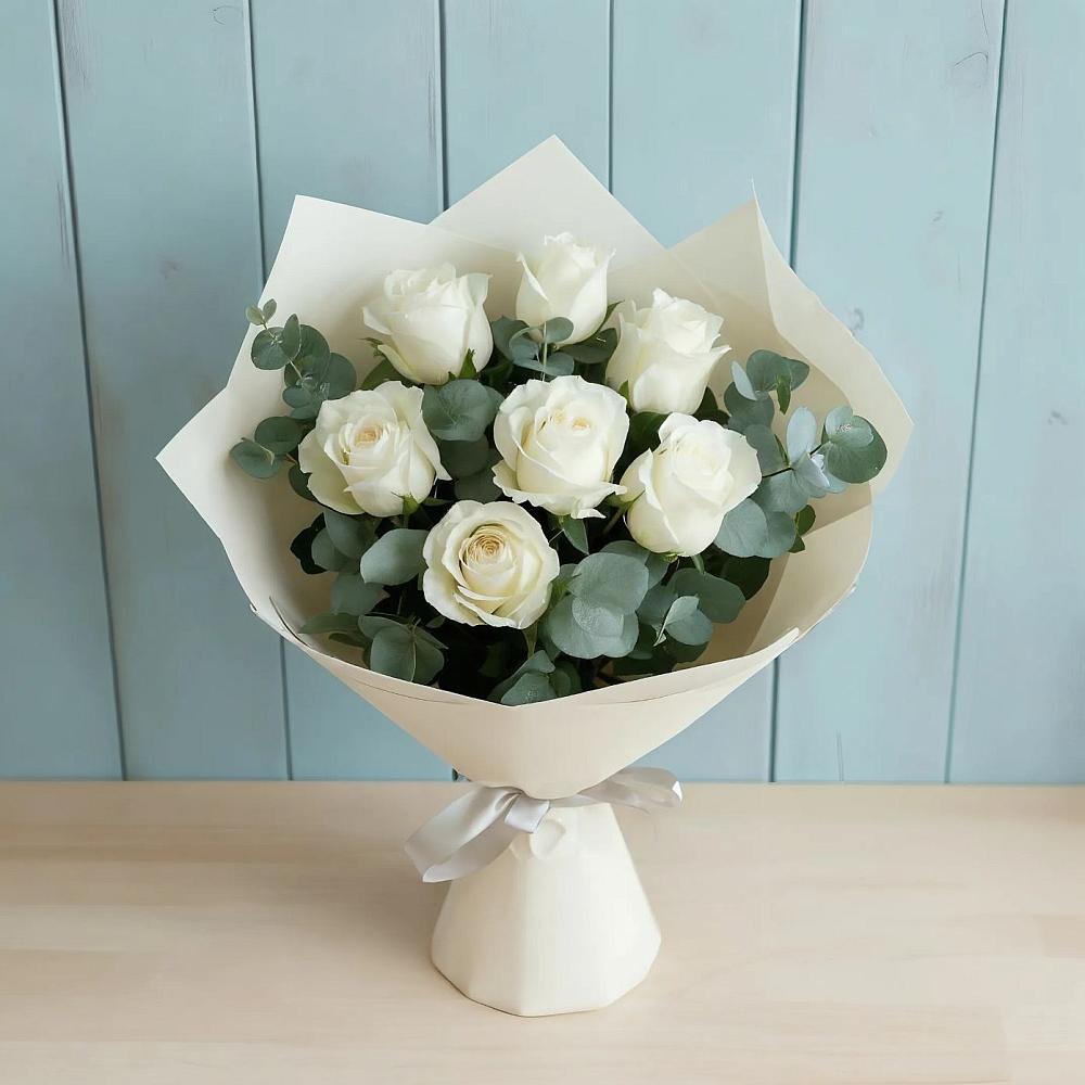 Букет Белые розы в Эвкалипте в Пседахе