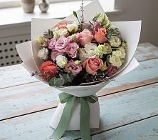 Букет цветов из:  Розы, Лизиантусы и Гвоздики #REPLACE_PRED# Пседахе