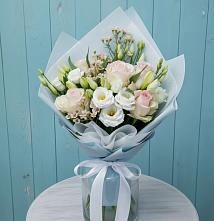 Букет цветов из:  Розы и Лизиантусы в Пседахе